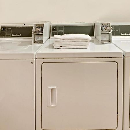 ซูเปอร์ 8 บาย วินด์แฮม พลาโน/ดัลลัส แอเรีย Hotel ภายนอก รูปภาพ