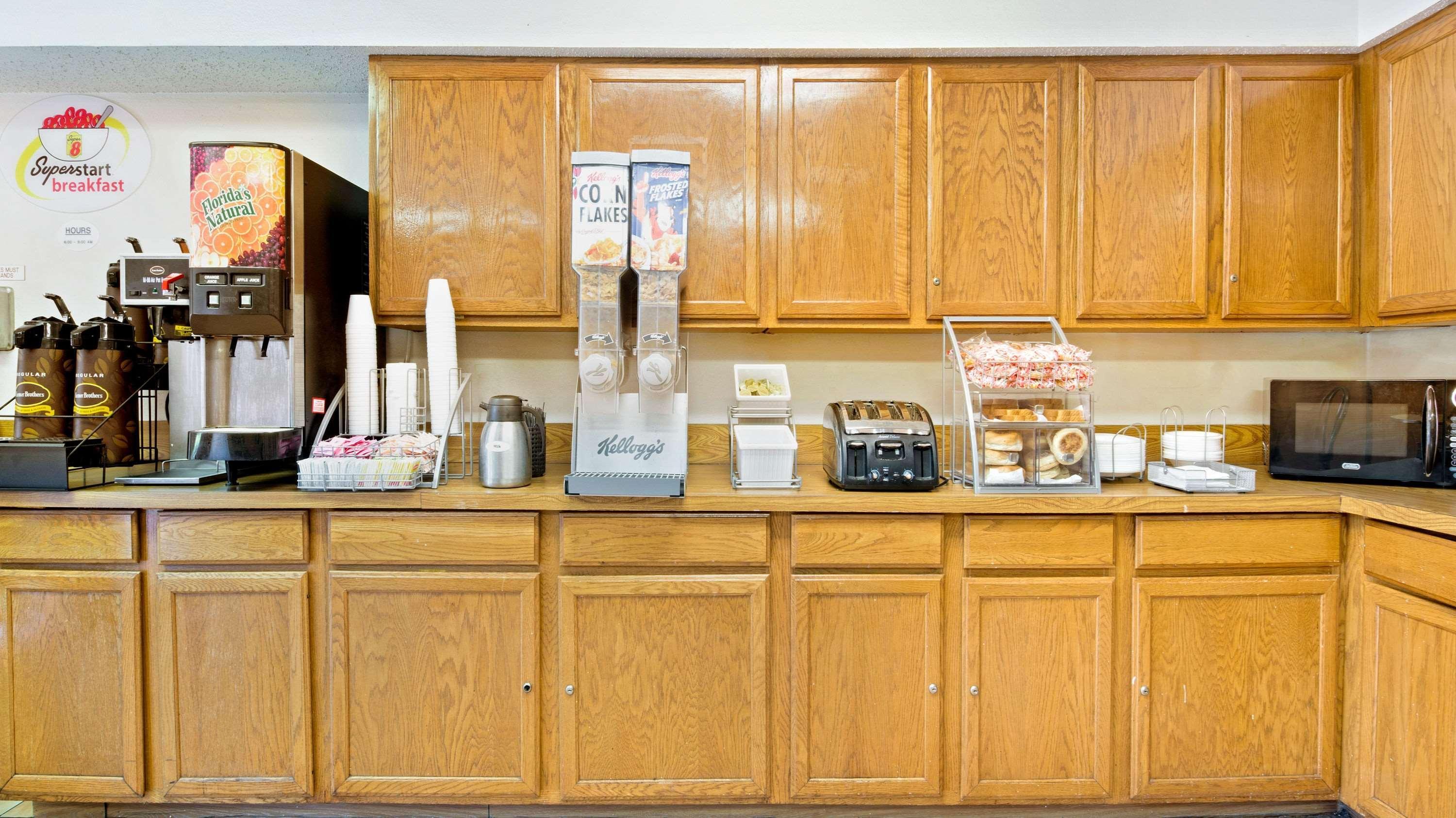ซูเปอร์ 8 บาย วินด์แฮม พลาโน/ดัลลัส แอเรีย Hotel ภายนอก รูปภาพ