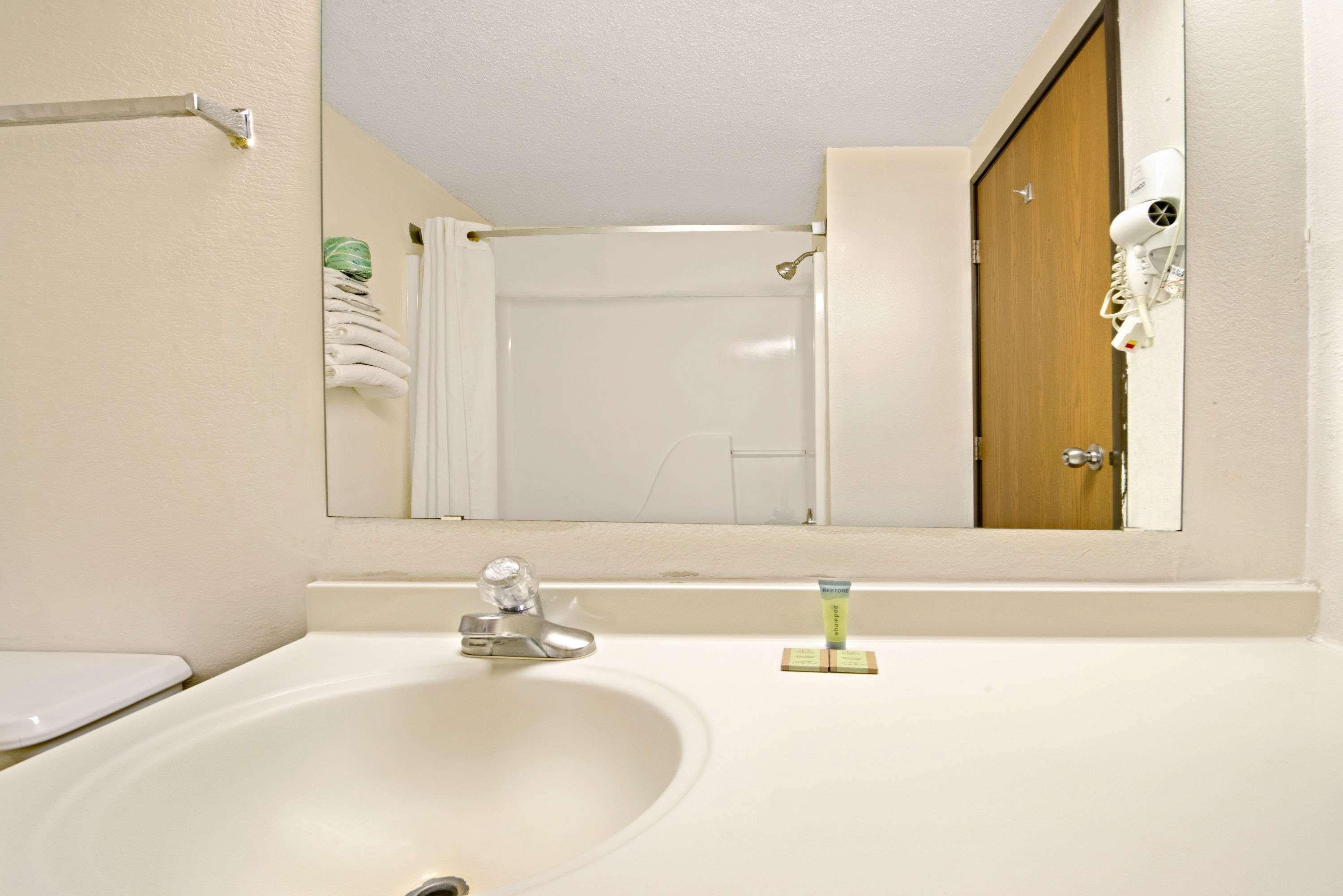 ซูเปอร์ 8 บาย วินด์แฮม พลาโน/ดัลลัส แอเรีย Hotel ภายนอก รูปภาพ